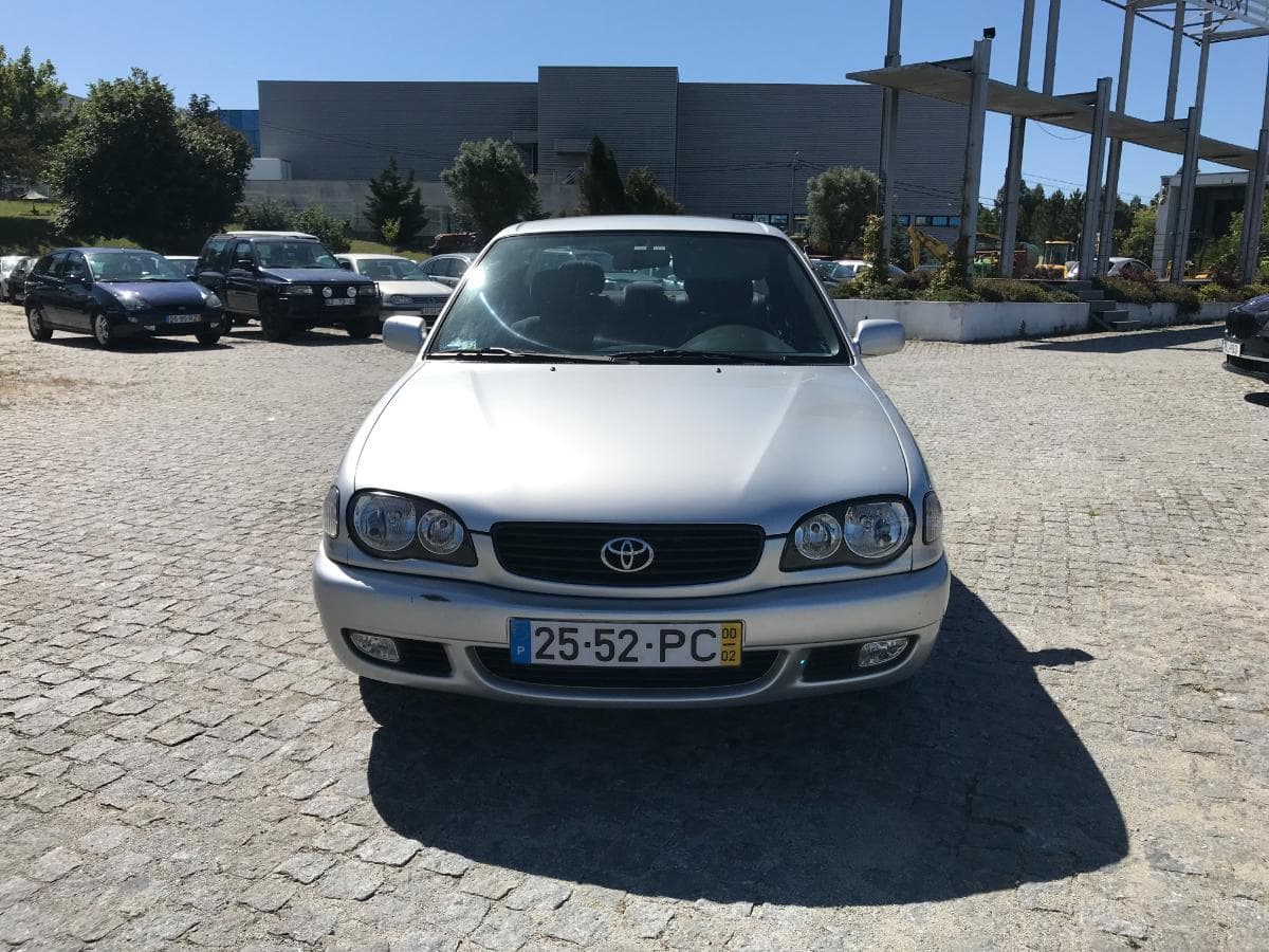 Toyota Corolla 1.4 16v · Ano 2000 — imagen 2