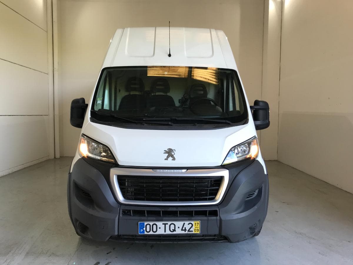 Peugeot Boxer 2.0 Blue HDI · Ano 2017 — imagen 3