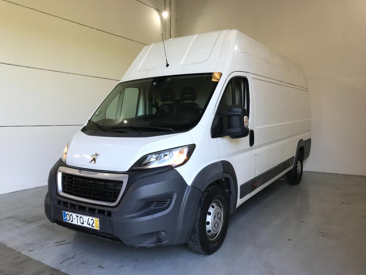 Peugeot Boxer 2.0 Blue HDI · Ano 2017 — imagen 2