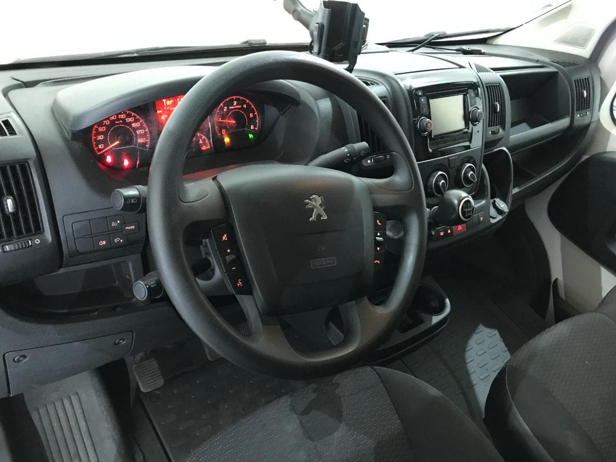 Peugeot Boxer 2.0 Blue HDI · Ano 2017 — imagen 28