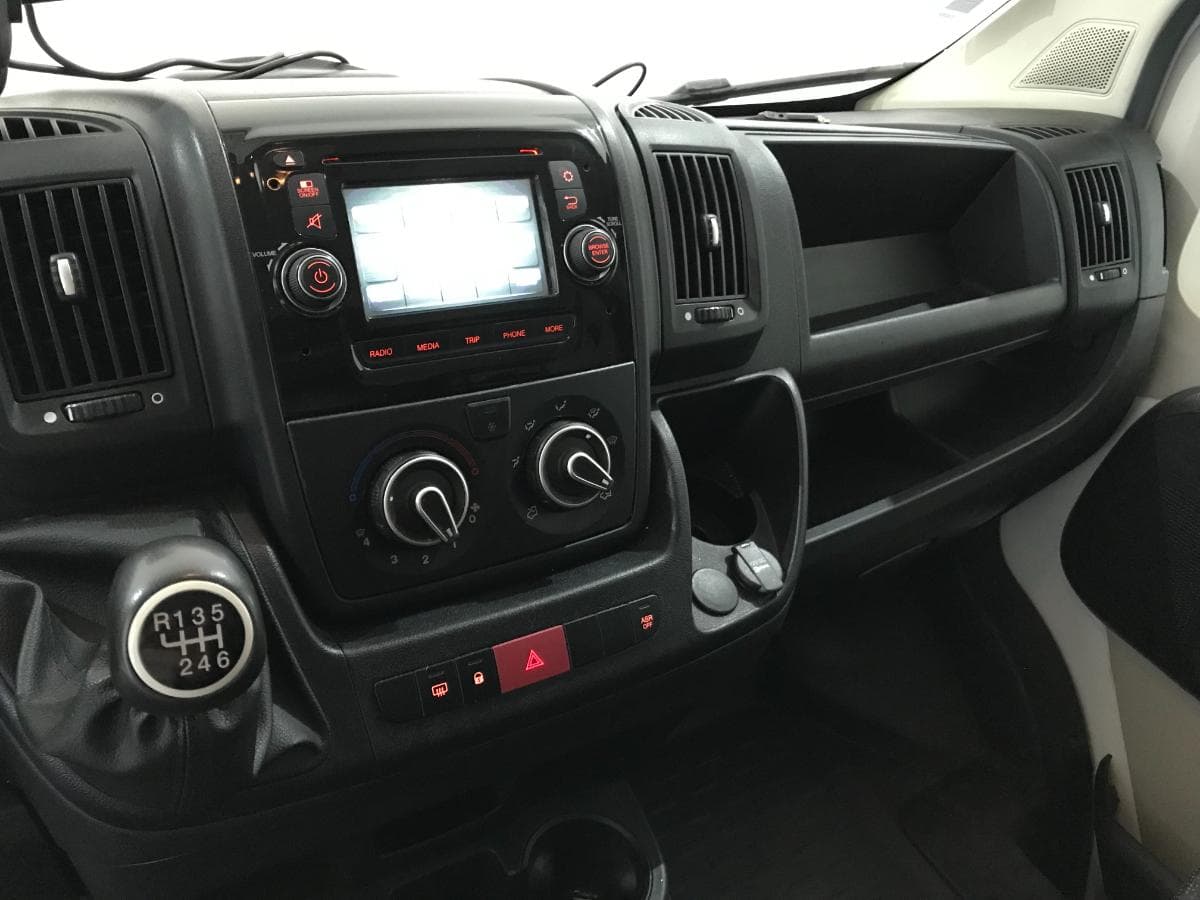 Peugeot Boxer 2.0 Blue HDI · Ano 2017 — imagen 30