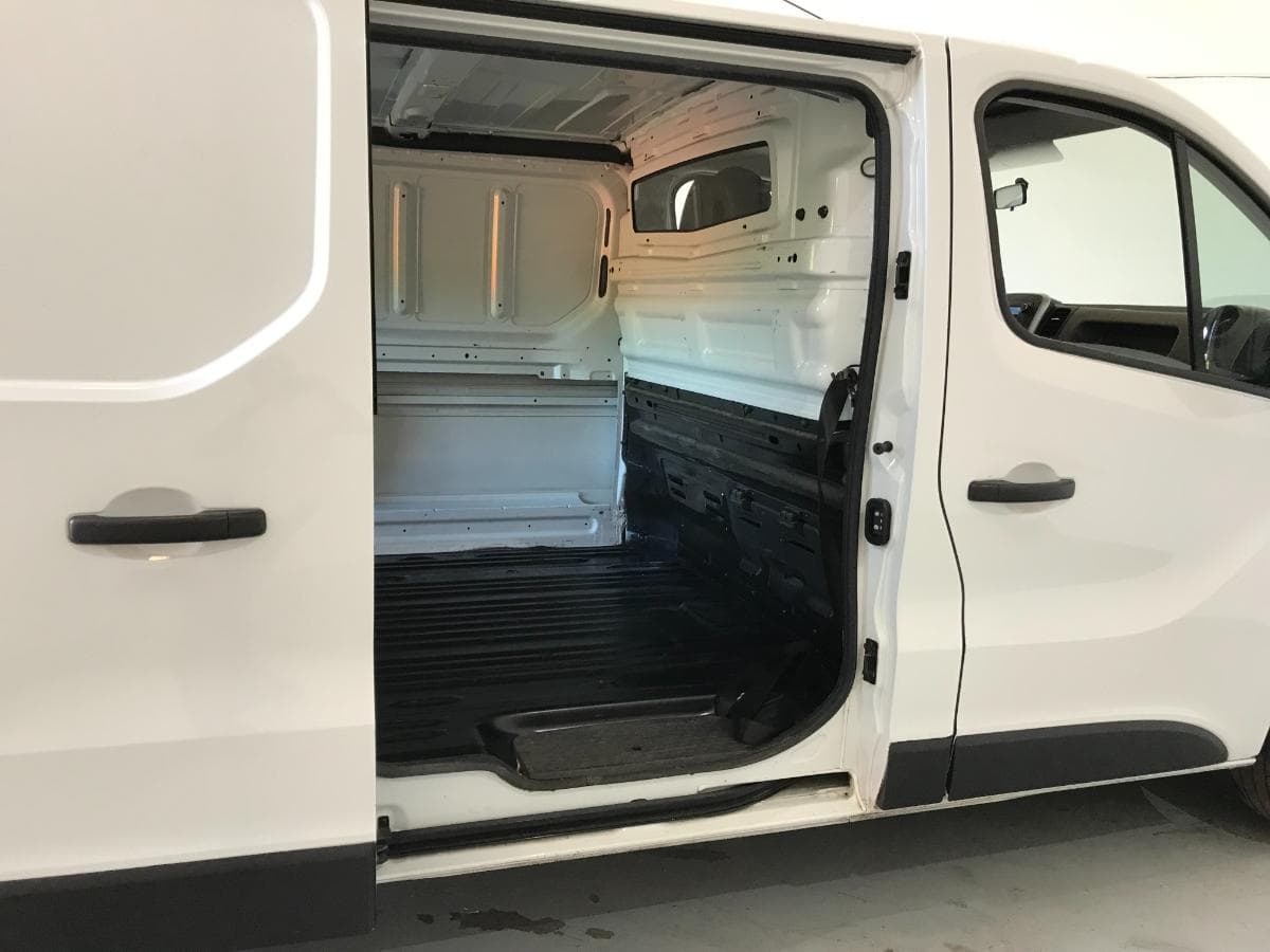 Renault Trafic 1.6 DCI · Ano 2019 — image 8