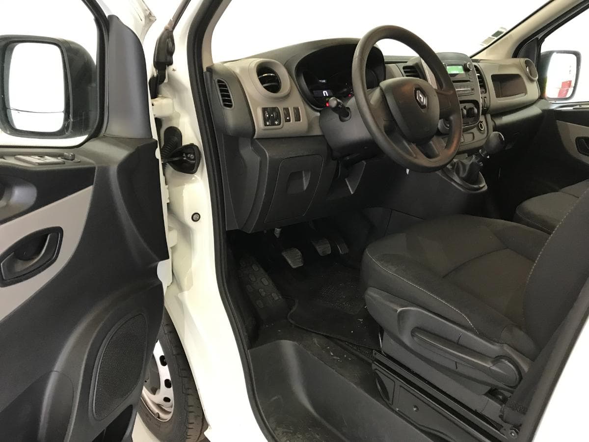 Renault Trafic 1.6 DCI · Ano 2019 — image 20