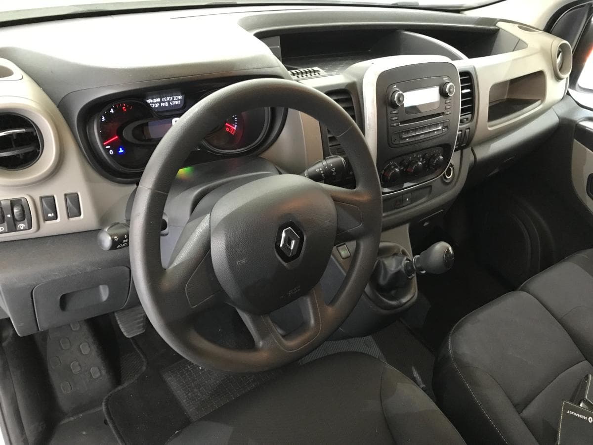 Renault Trafic 1.6 DCI · Ano 2019 — image 27