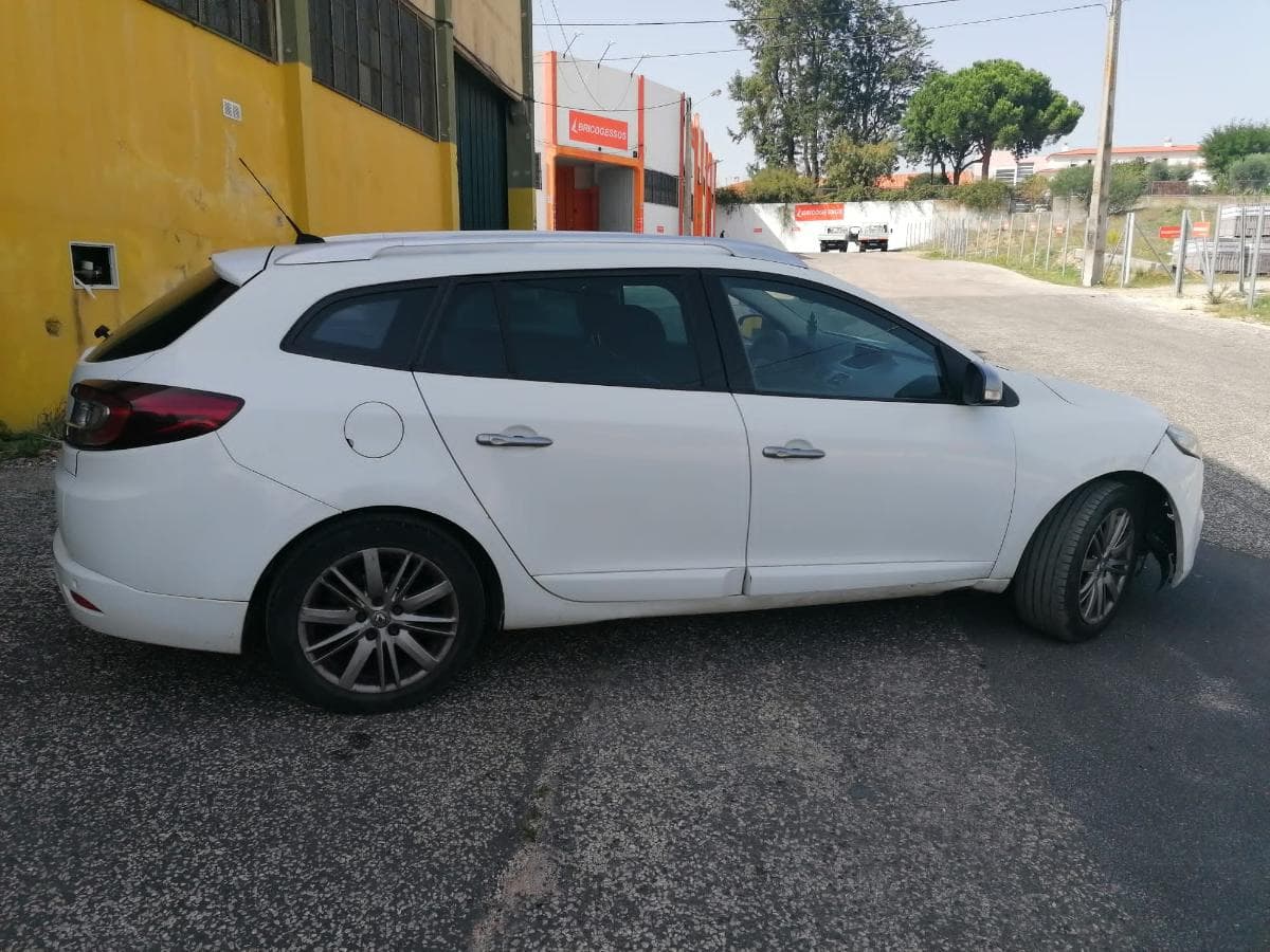Renault Mégane 1.5DCI · Ano 2012 — imagen 5