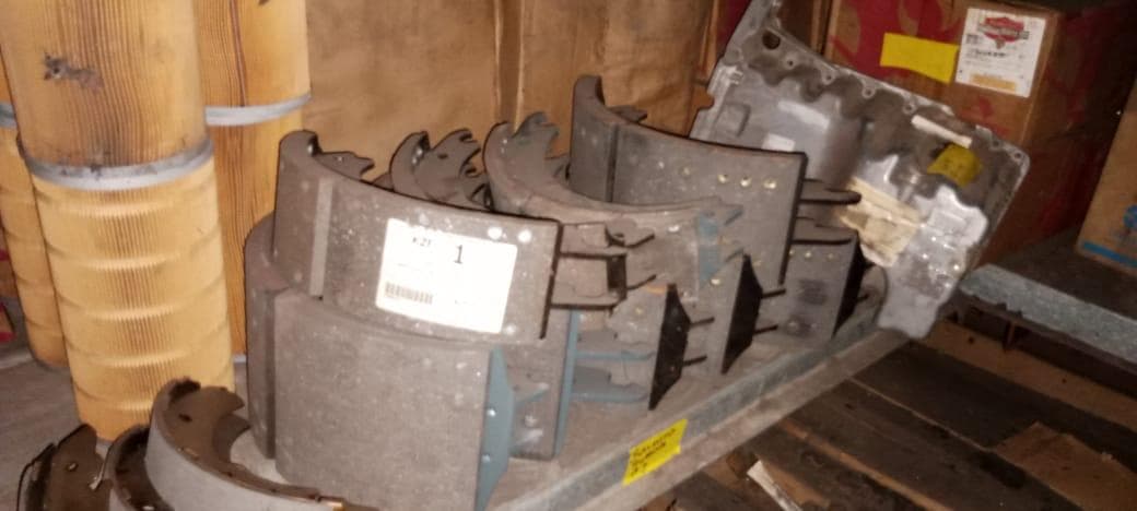 Diversos + Diversos + Diversos + Diversos + Diversos + Diversos + Diversos + Welding Machine + Welding Machine + Welding Machine + Ridgid Machine + Motores + Cut off machine + Caixas de Ferramenta + Varões + Diversos + Frolas + Cintos de Segurança + Diversos + Contentor de 40P · — imagem 17