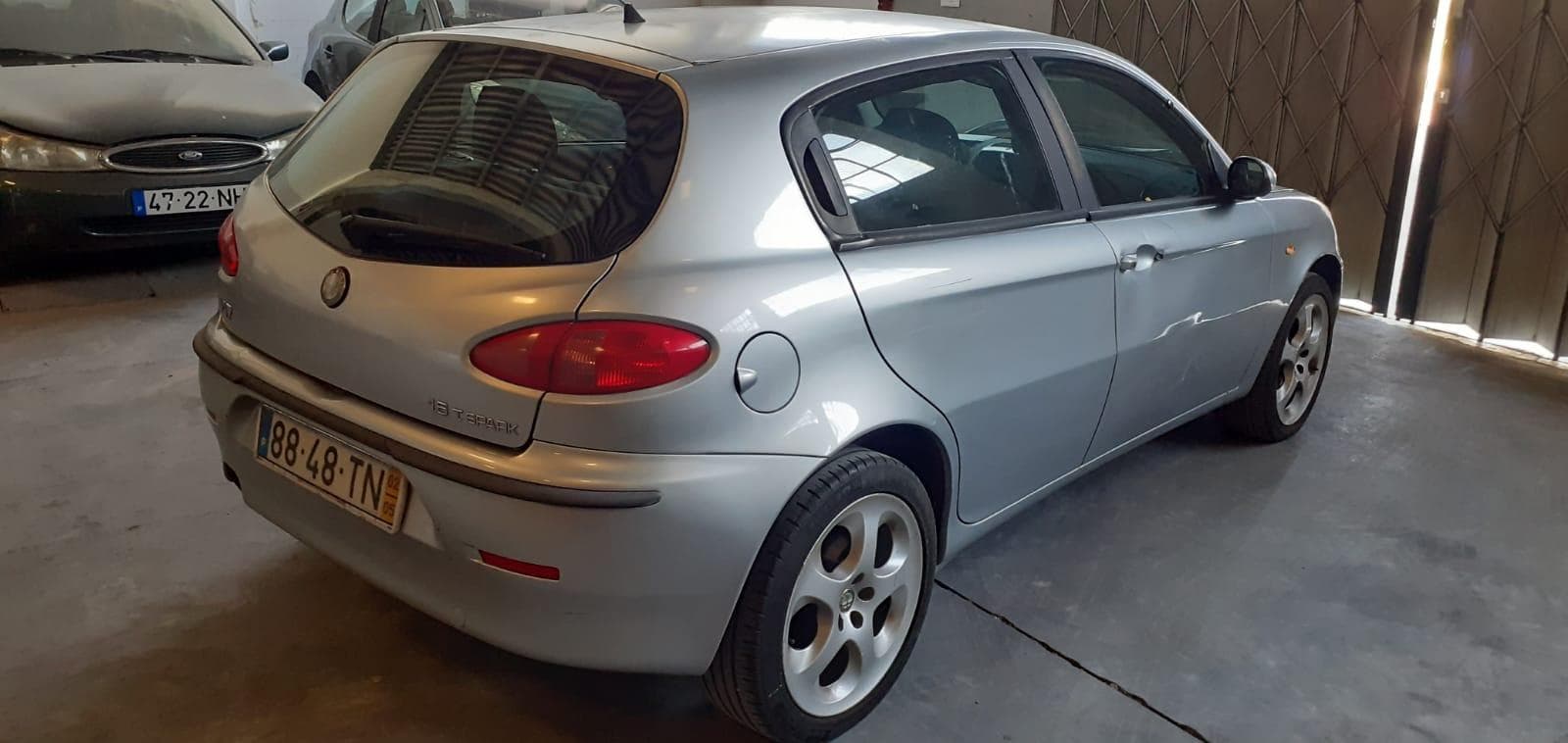 Alfa Romeo 147 1.6 16v · Ano 2002 — imagen 5
