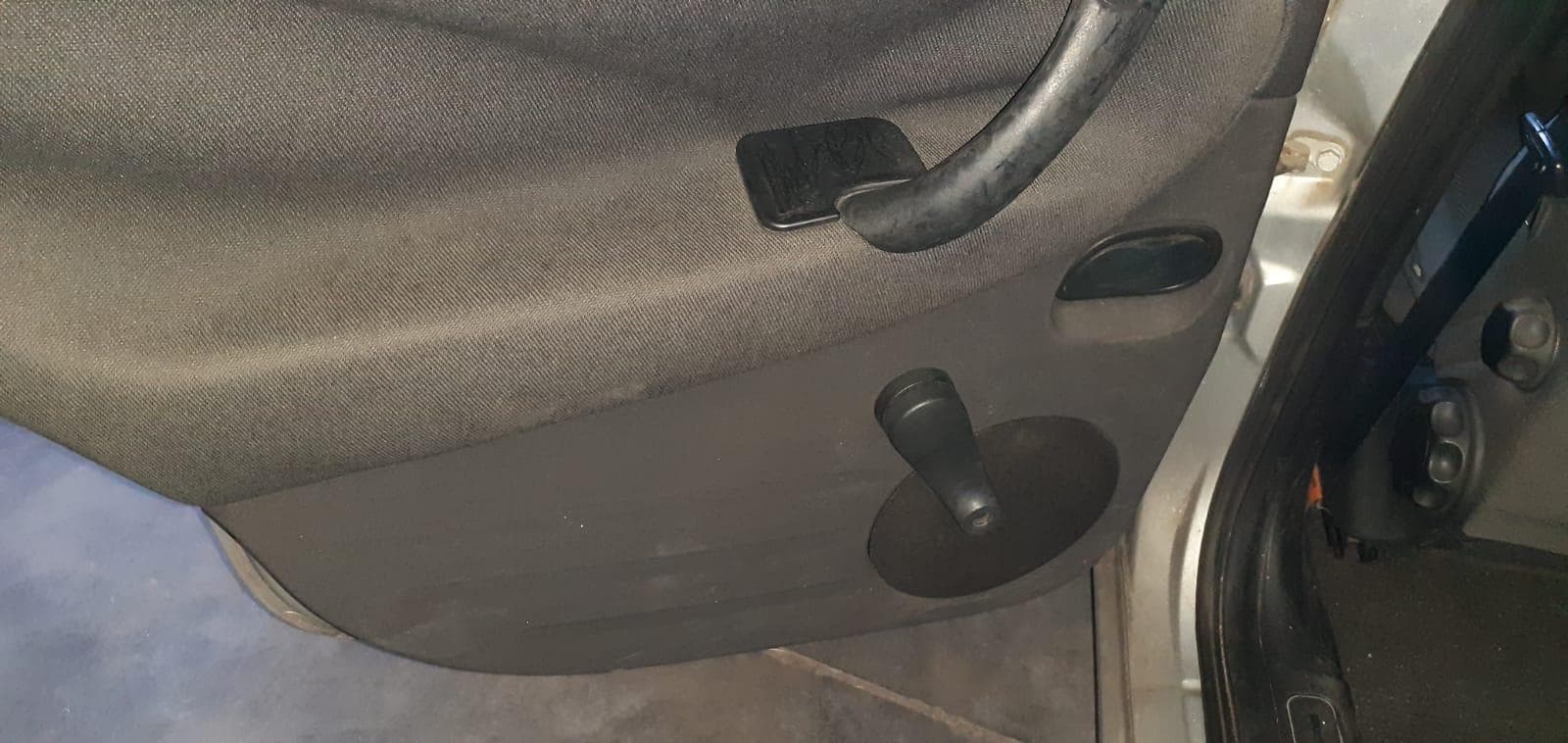 Alfa Romeo 147 1.6 16v · Ano 2002 — imagen 27
