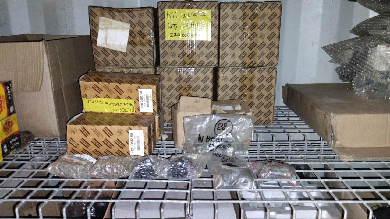 Tubos de escape + Kit de faroís + Faroís + Filtros + Diversos + Filtros + Filtros + 2042 + Filtros + Filtros + Diversos + Diversos + Farois + Freios + Filtros + Filtros + Filtros + Filtros + Diversos + Filtros + Diversos + Divesos + Filtros + Filtros + Diversos + Diversos + Sensores + Diversos + Filtros + Diversos + Diversos + Rolamentos + Diversos + Diversos + Diversos + Diversos + Diversos + Filtros + Diversos + Diversos + Transfomador + Contentor de 40P · — imagem 25