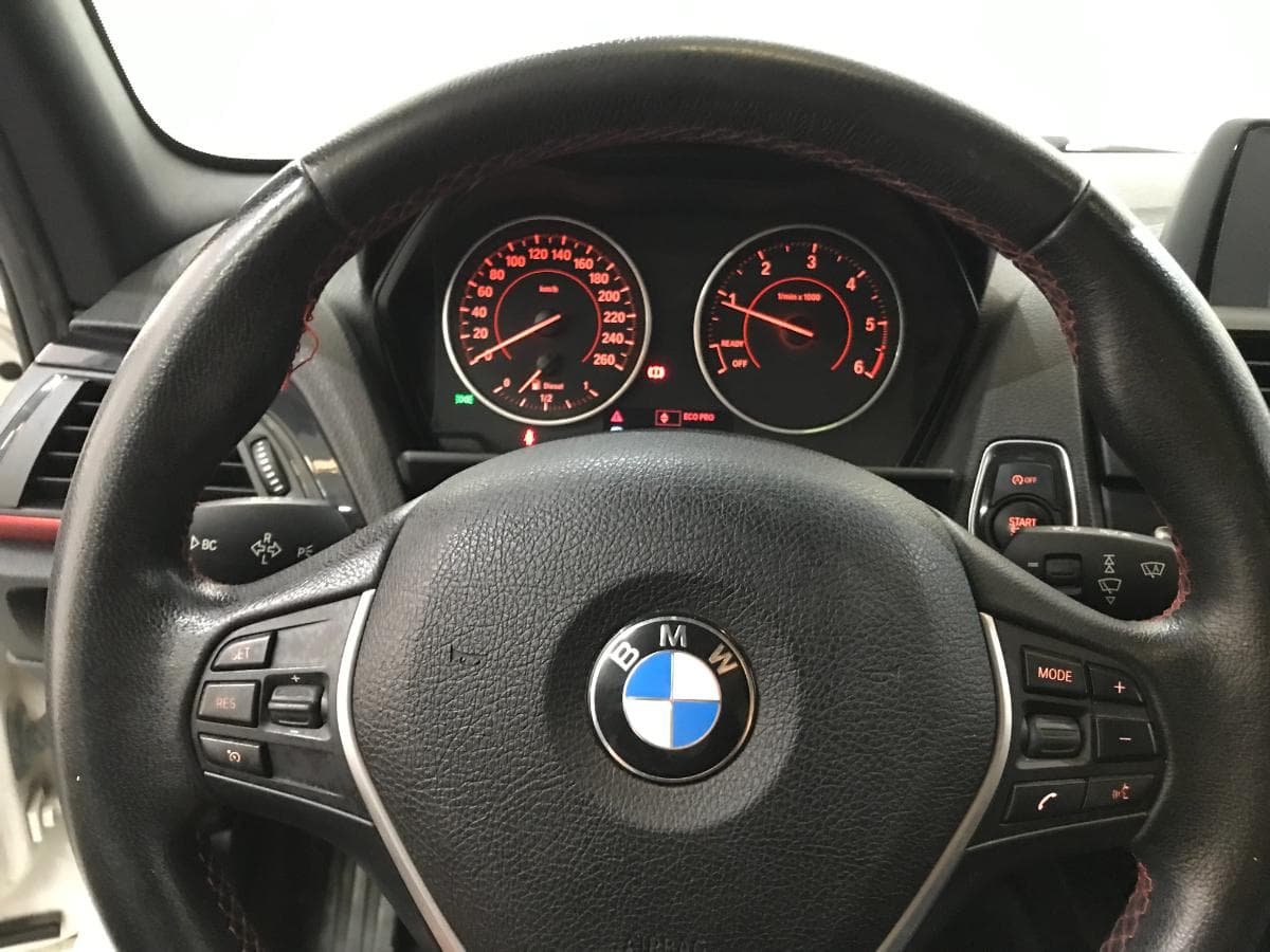 BMW 116D · Ano 2013 — imagen 30