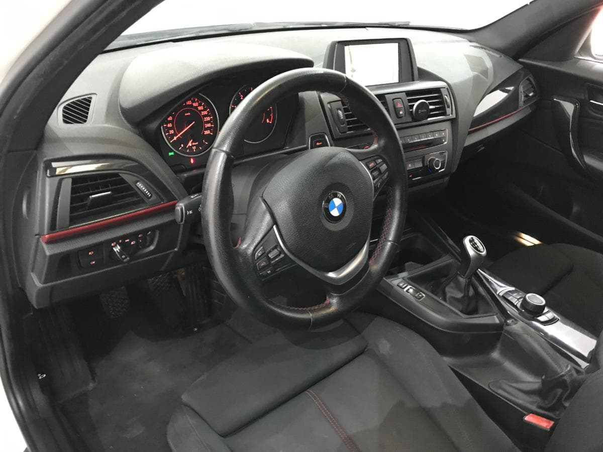 BMW 116D · Ano 2013 — imagen 34