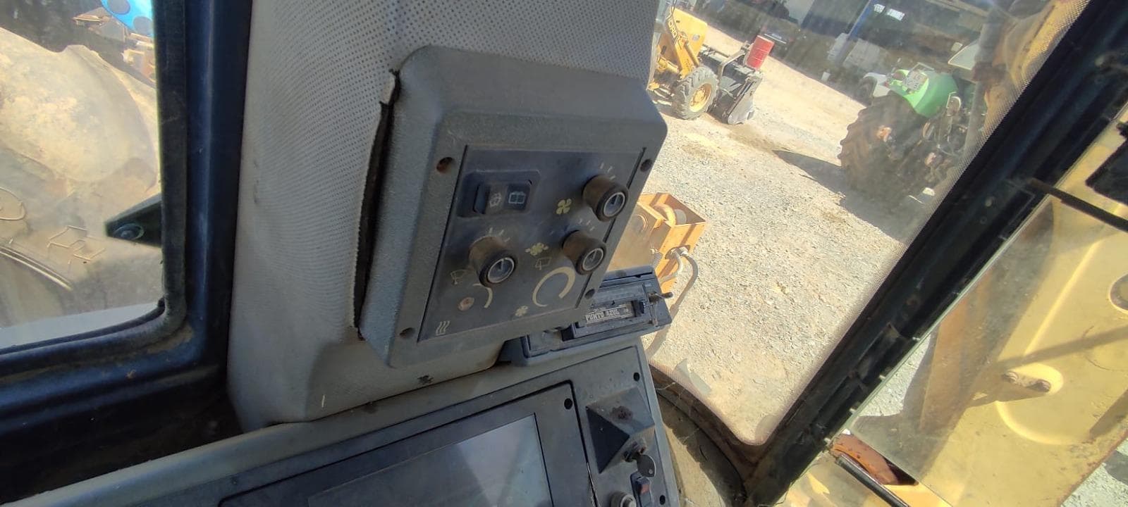 Retroescavadora Case 580 4/4 Super LE — imagen 8