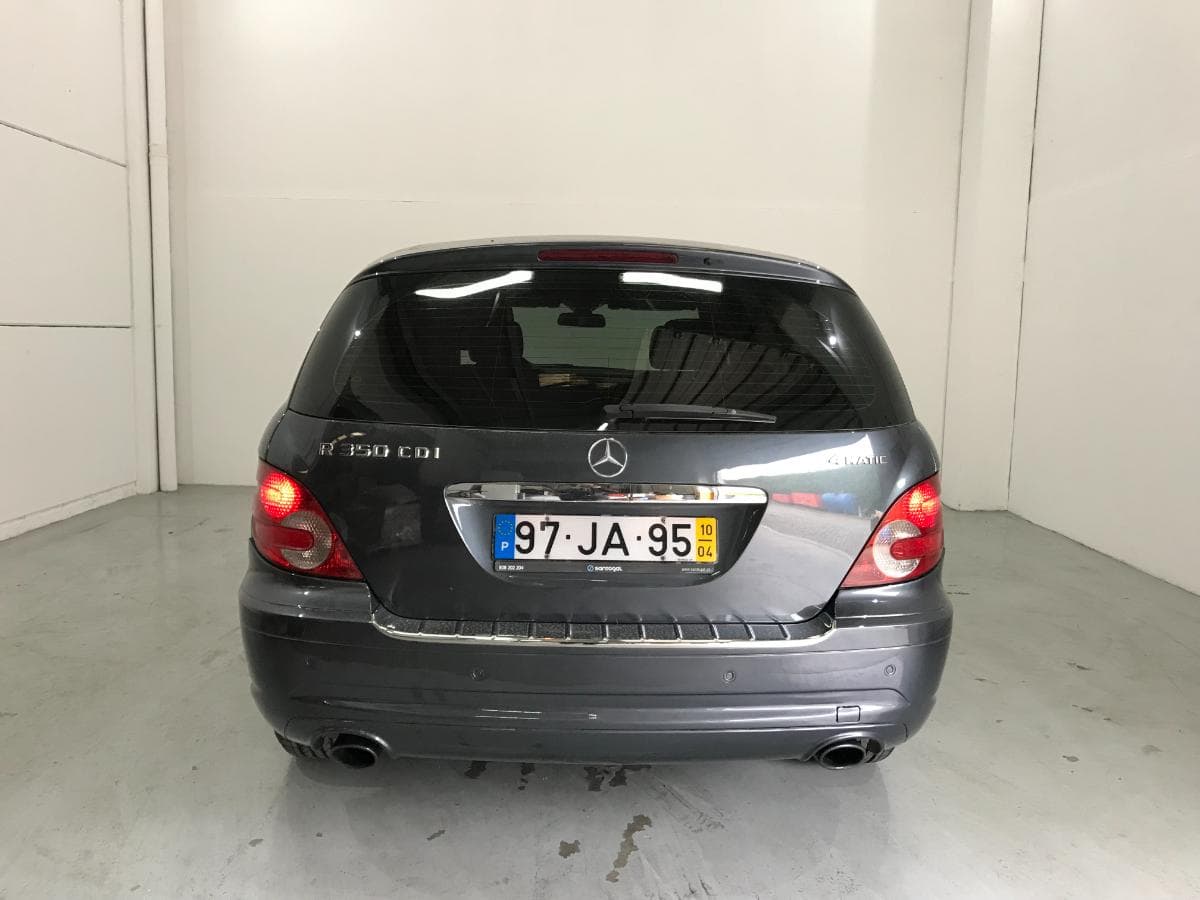 Mercedes-Benz R350 CDI 4-Matic · Ano 2010 — image 5