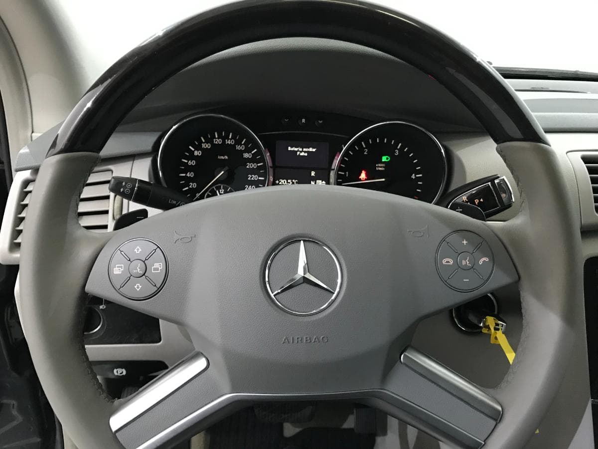 Mercedes-Benz R350 CDI 4-Matic · Ano 2010 — image 35