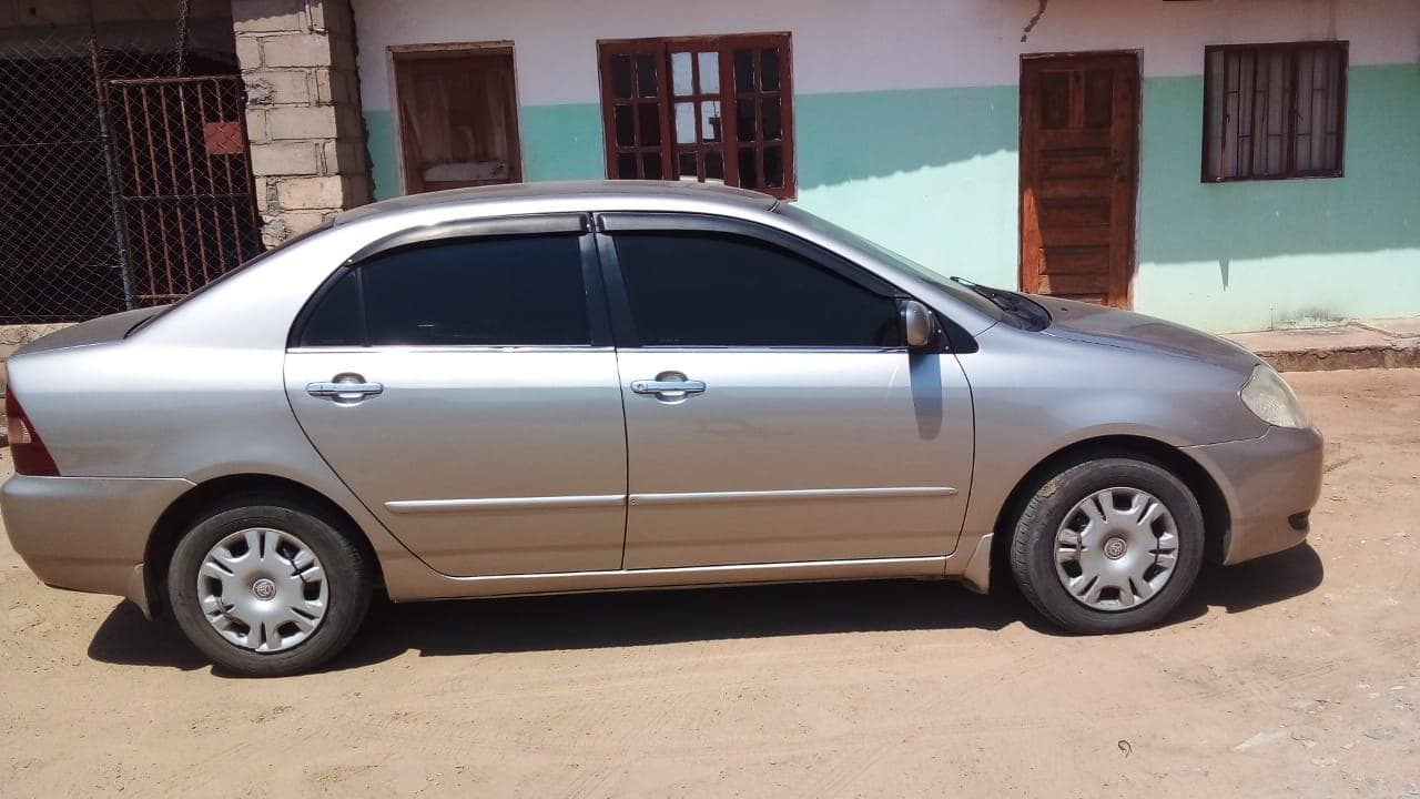 Toyota Corolla · — imagen 3