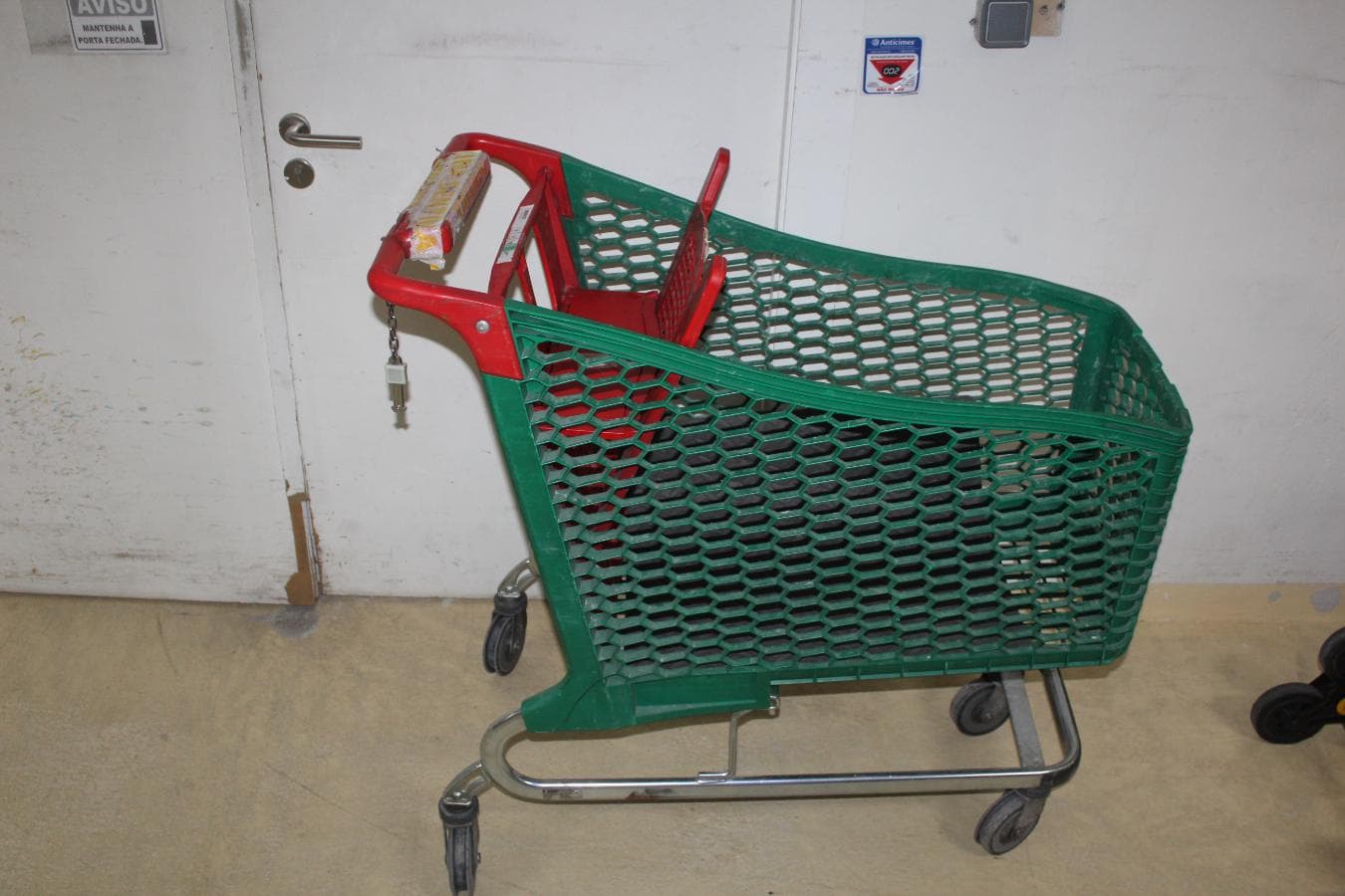 Carro de mercadorias + Balança + Carros de supermercado — imagem 6
