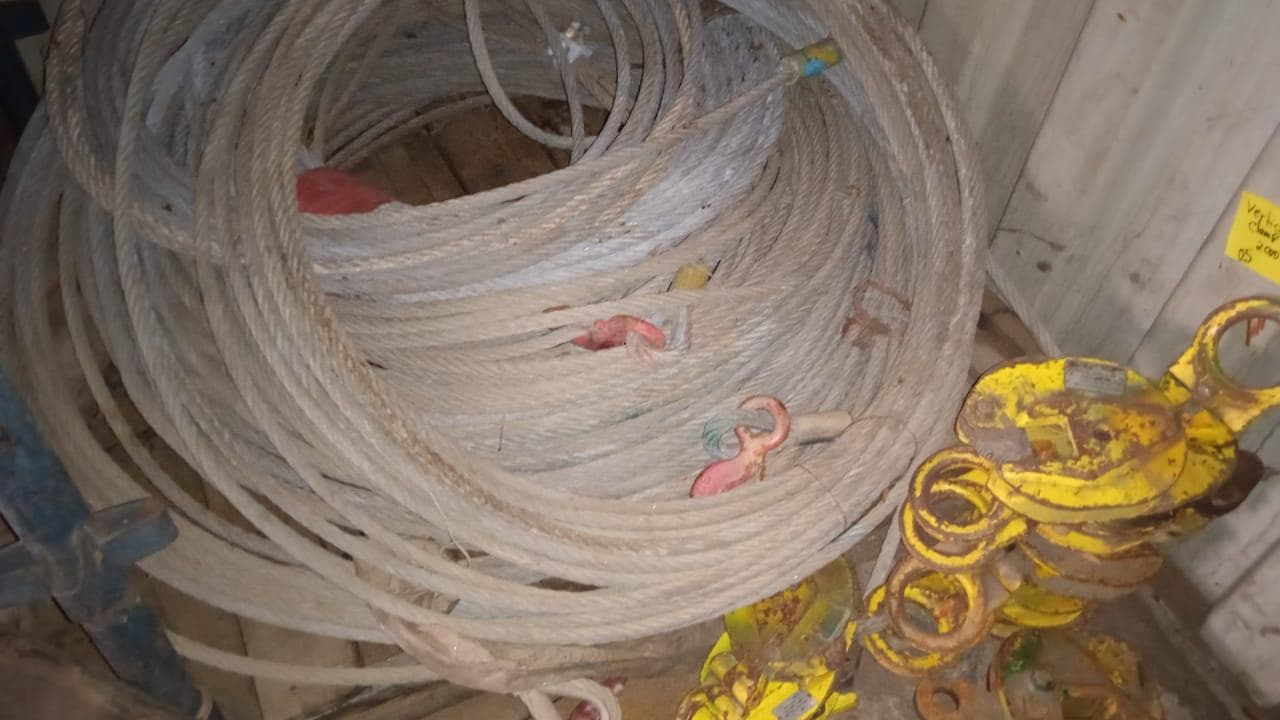 Diversos + Diversos + Manilhas + Diversos + Diversos + Diversos + Diversos + Diversos + Diversos + Diversos + Diversos + Diversos + Chain Block + Diversos + Diversos + Diversos + Diversos + Diversos + Diversos + Diversos + Contentor de 40P ·