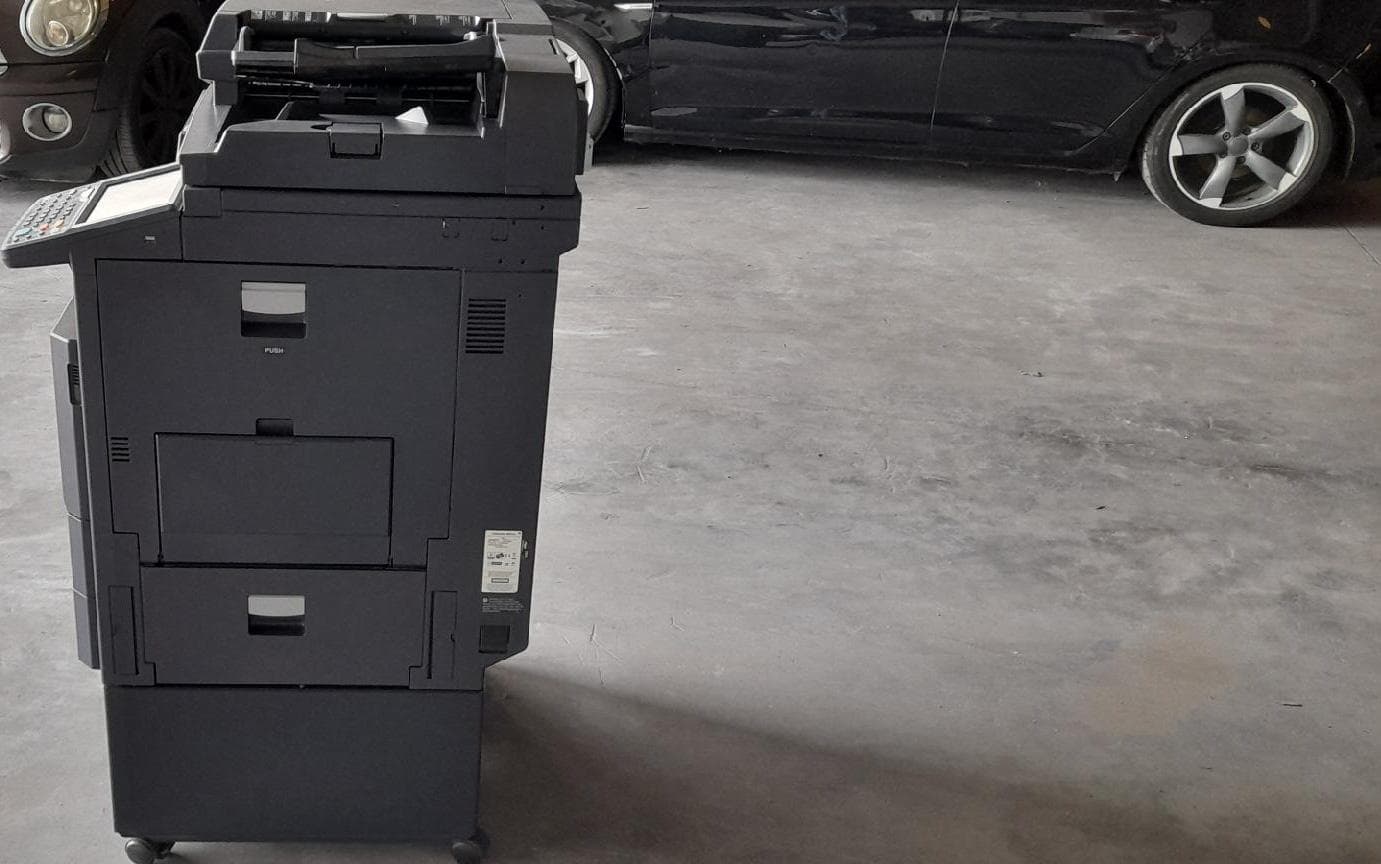 Fotocopiadora multifunções KYOCERA TASKALFA 2551C — image 2