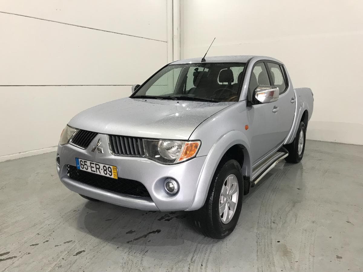 Mitsubishi L200 2.5DI-D · Ano 2007 — image 1