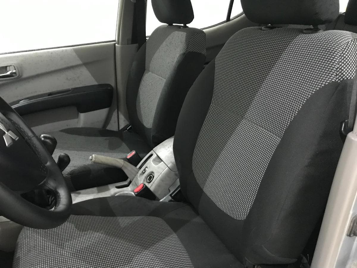 Mitsubishi L200 2.5DI-D · Ano 2007 — image 16