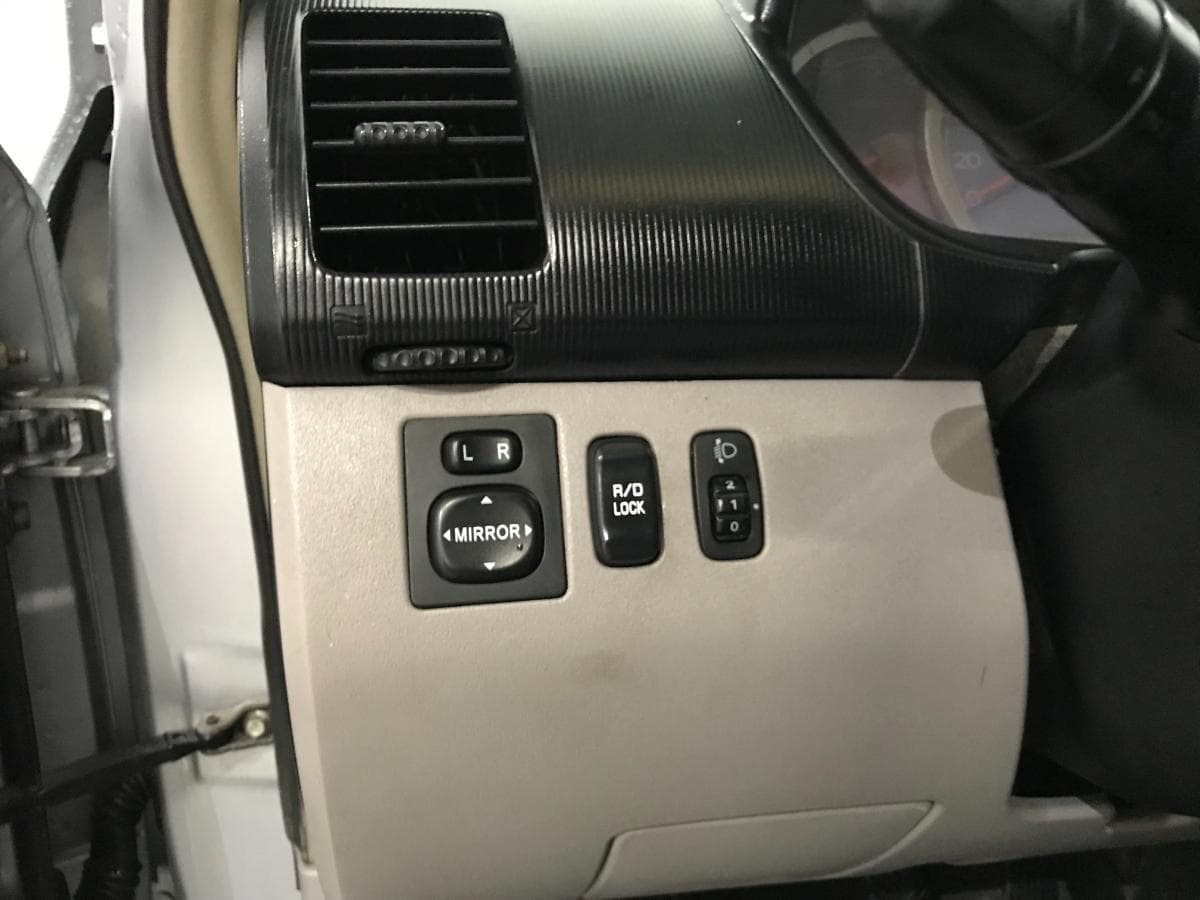 Mitsubishi L200 2.5DI-D · Ano 2007 — image 32