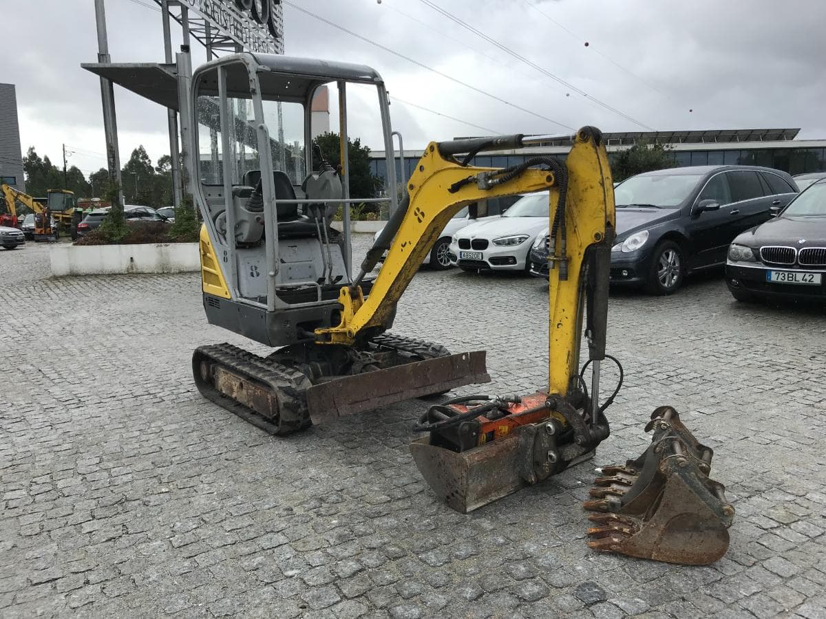 Mini giratória Wacker Neuson — image 2