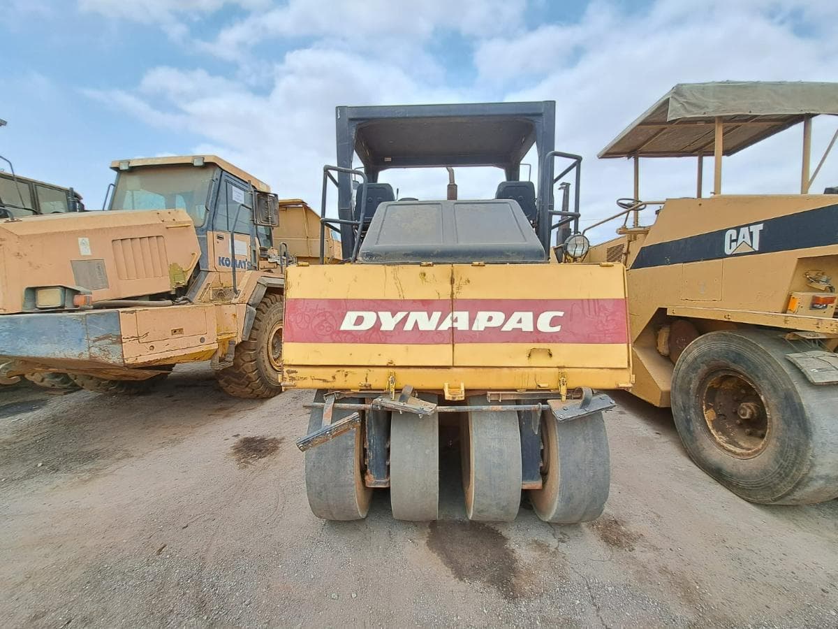 Cilindro de Pneus (28T) DYNAPAC CP 271 · Viana — imagem 6