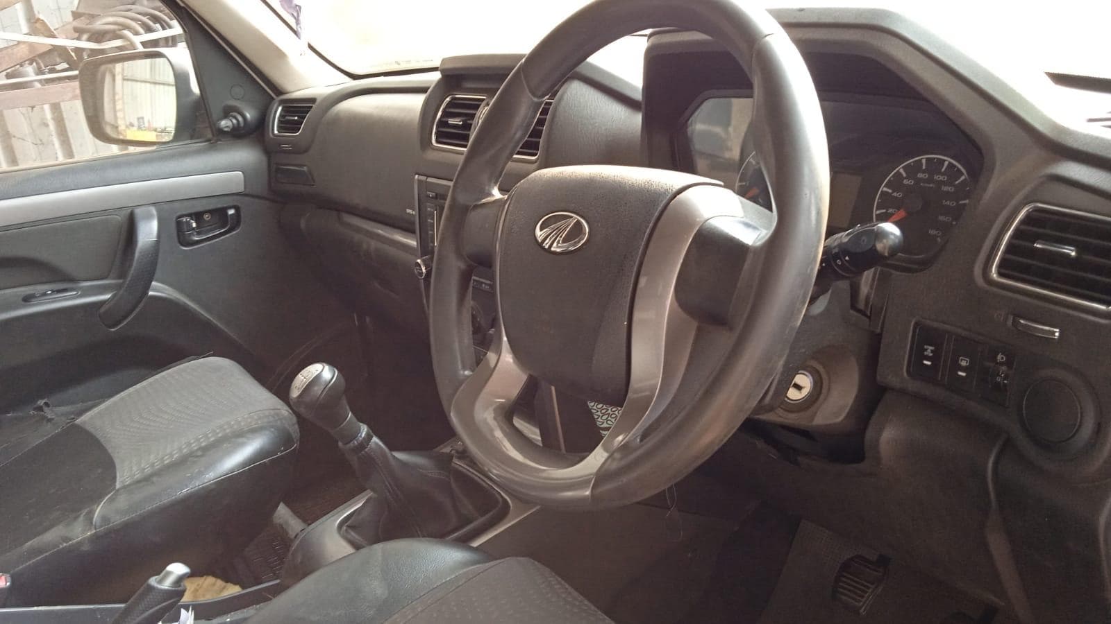 Mahindra Scorpio · — image 13