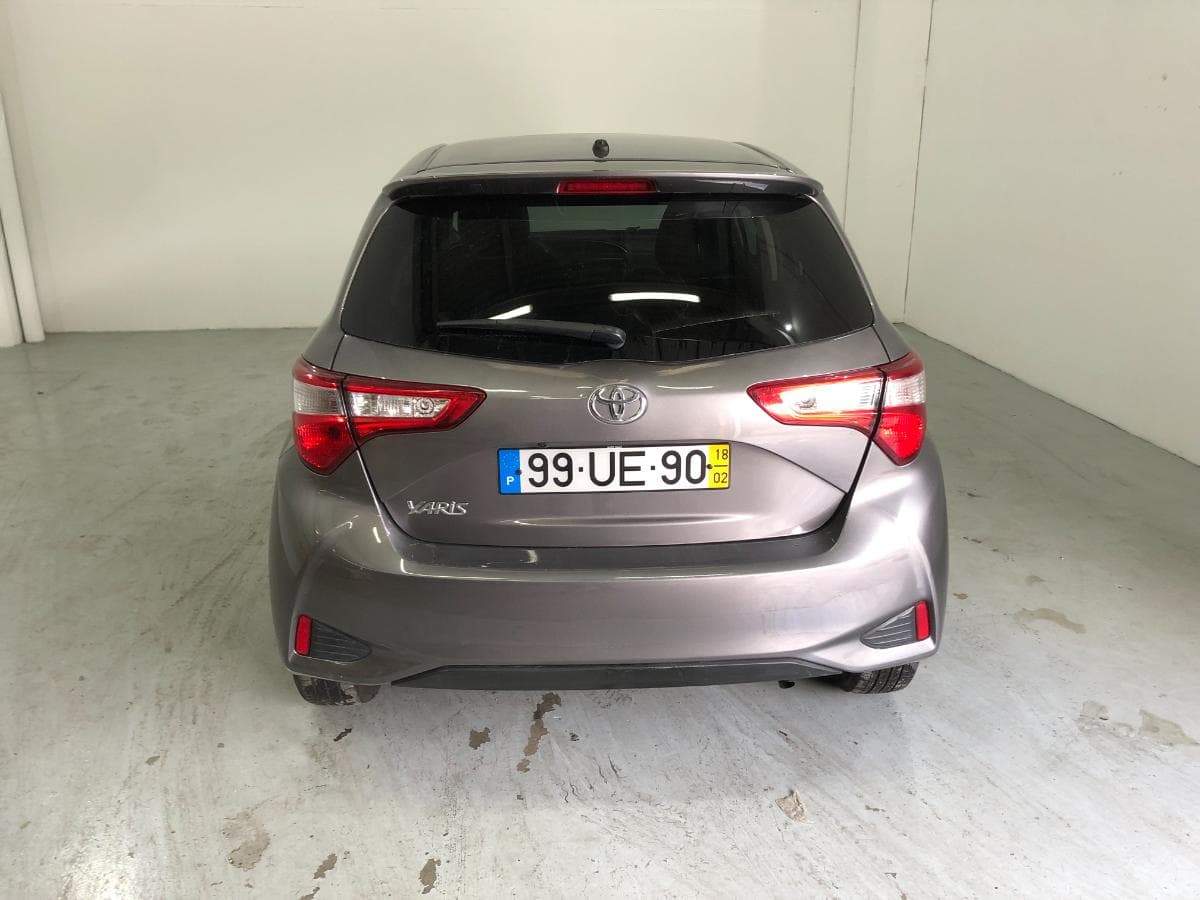 Toyota Yaris · Ano 2018 — image 5
