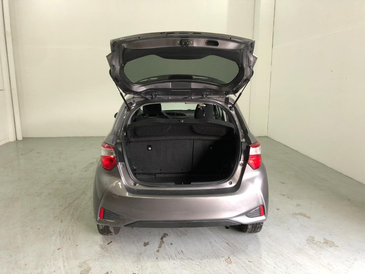 Toyota Yaris · Ano 2018 — image 6