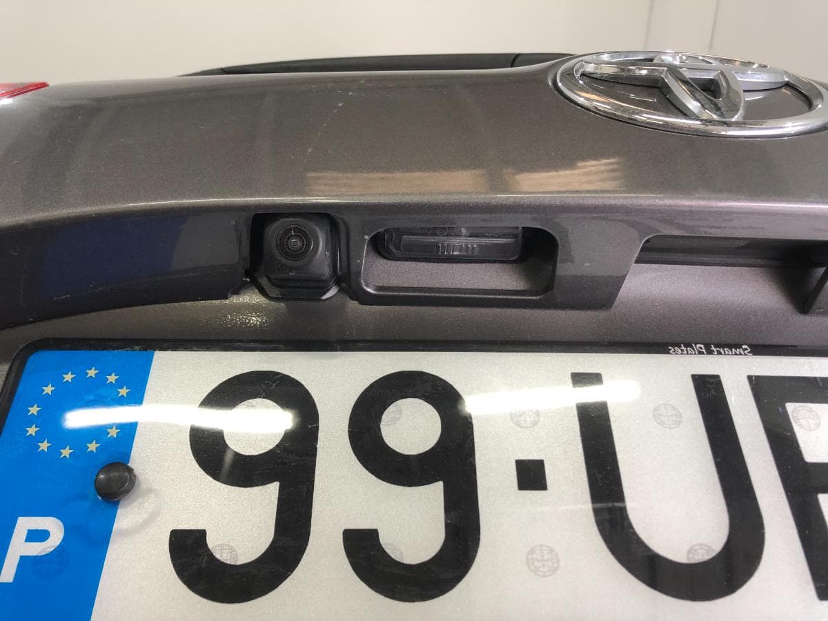 Toyota Yaris · Ano 2018 — image 9