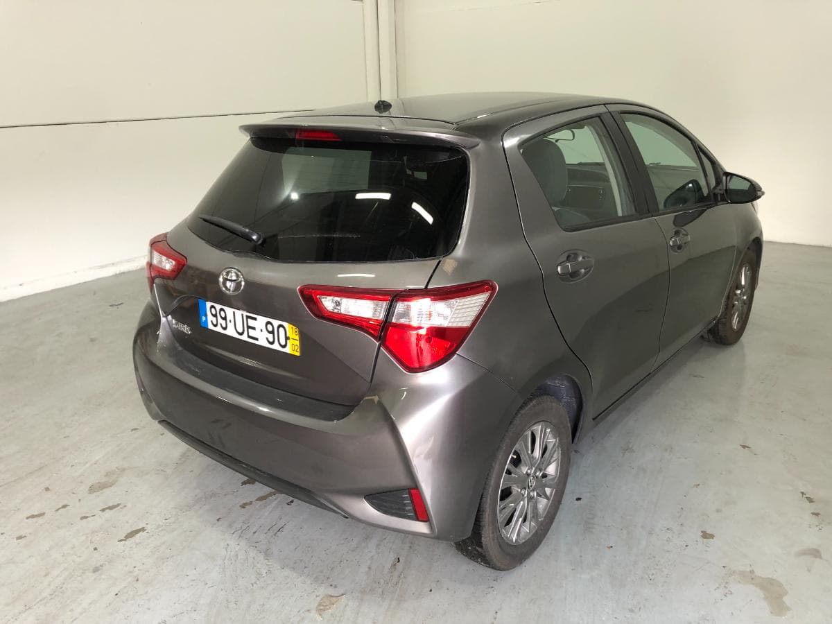 Toyota Yaris · Ano 2018 — image 11