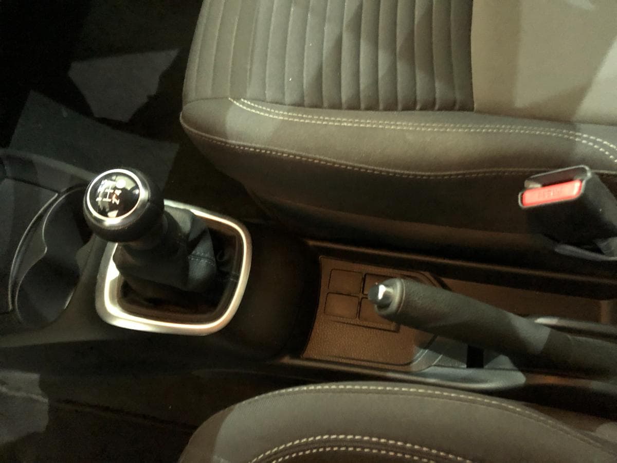 Toyota Yaris · Ano 2018 — image 25