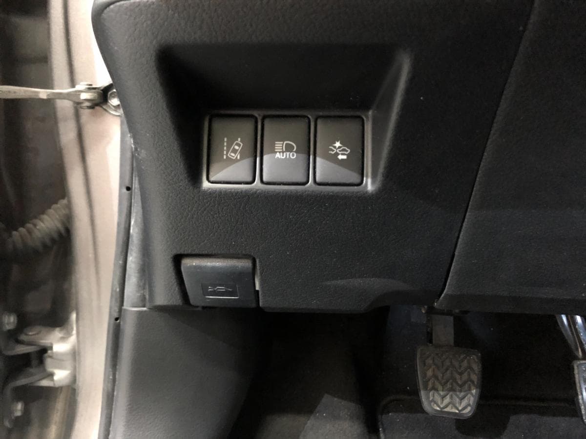 Toyota Yaris · Ano 2018 — image 34
