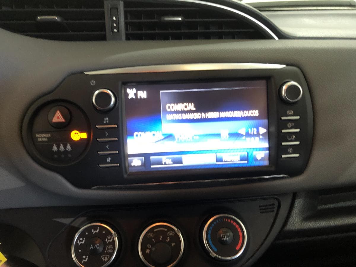 Toyota Yaris · Ano 2018 — image 36