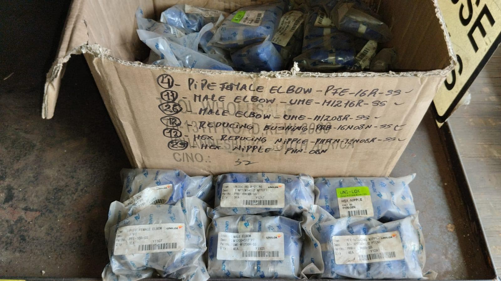 Diversos + Diversos + Grampos + Diversos + Diversos + Diversos + Electrodos + Diversos + Diversos + Diversos + Diversos + Diversos + Fitas + Diversos + Diversos + Máquinas Rebarbadora   + Diversos + Pregos 50×2.50mm + Diversos + Cintas + Cintas + Cintas + Cintas + Cintas + Mangueiras para maçarico  + Cintos de Segurança + Diversos + Diversos + Porcas + Porcas + Diversos + Pregos   + Parafusos + Material Hospitalar + Diversos + Cordas + Diversos + Material para Soldadura + Material para Instalacao electrica + Diversos + Spray Q20 + Braçadeiras + Rolos de rede   + Cerca de Segurança + Cabo flexível  + Abaraçadeiras + Materia para soldadura + Abraçadeiras + Diversos + Bombas de água   + Diversos + Compressor   + Contentor de 40P · — imagen 70
