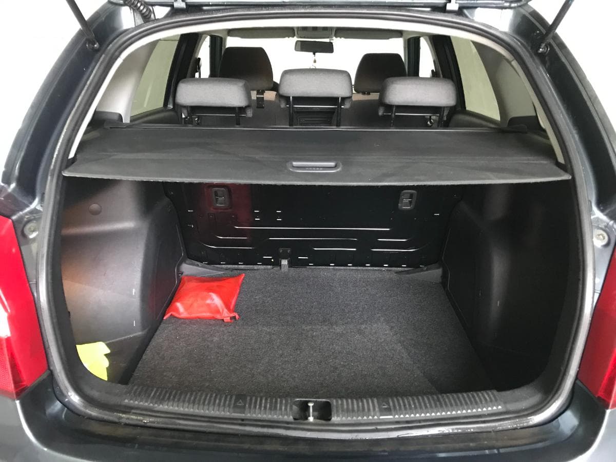 Skoda Fabia 1.2 TDI · Ano 2014 — image 9