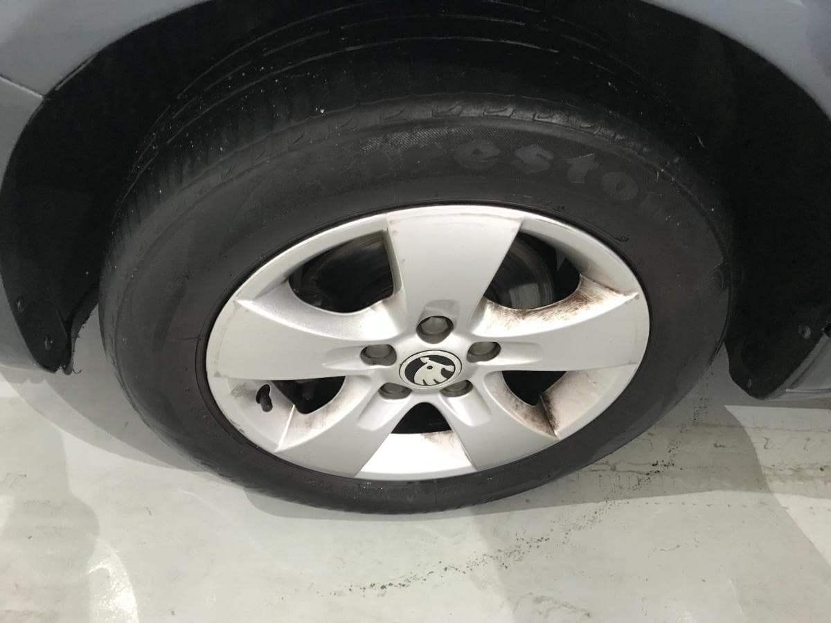 Skoda Fabia 1.2 TDI · Ano 2014 — image 13