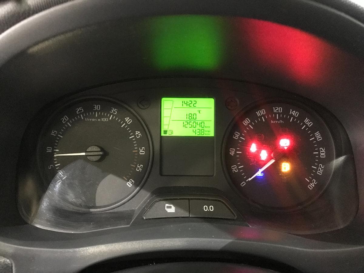 Skoda Fabia 1.2 TDI · Ano 2014 — image 27