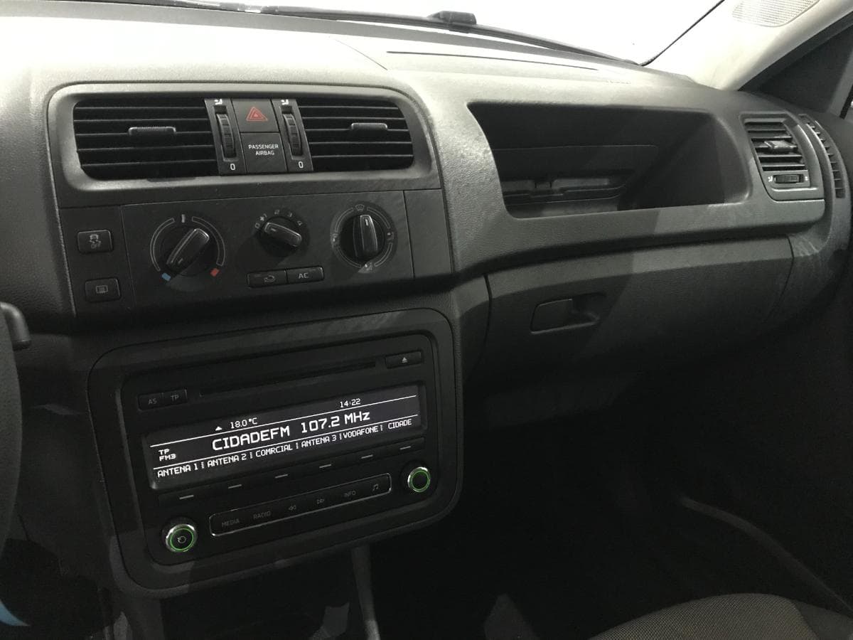 Skoda Fabia 1.2 TDI · Ano 2014 — image 35