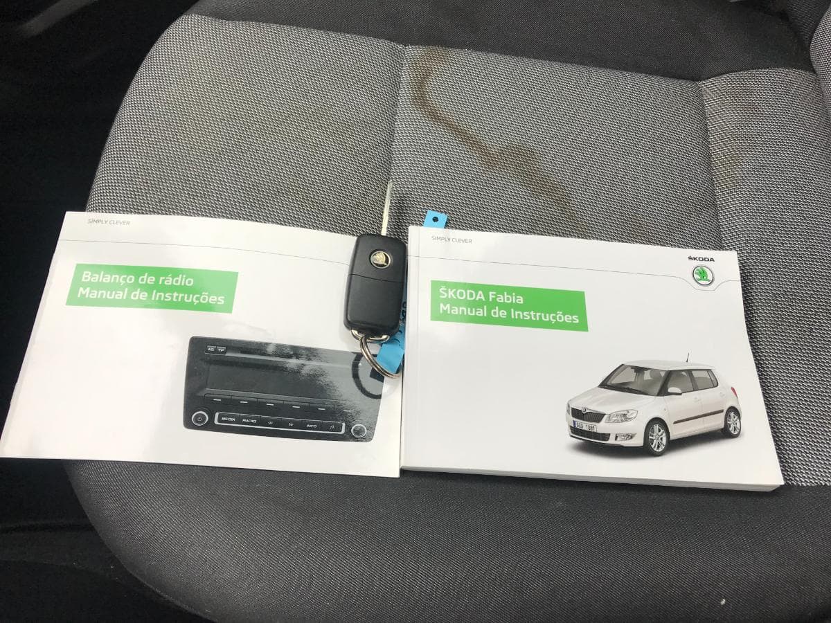 Skoda Fabia 1.2 TDI · Ano 2014 — image 38