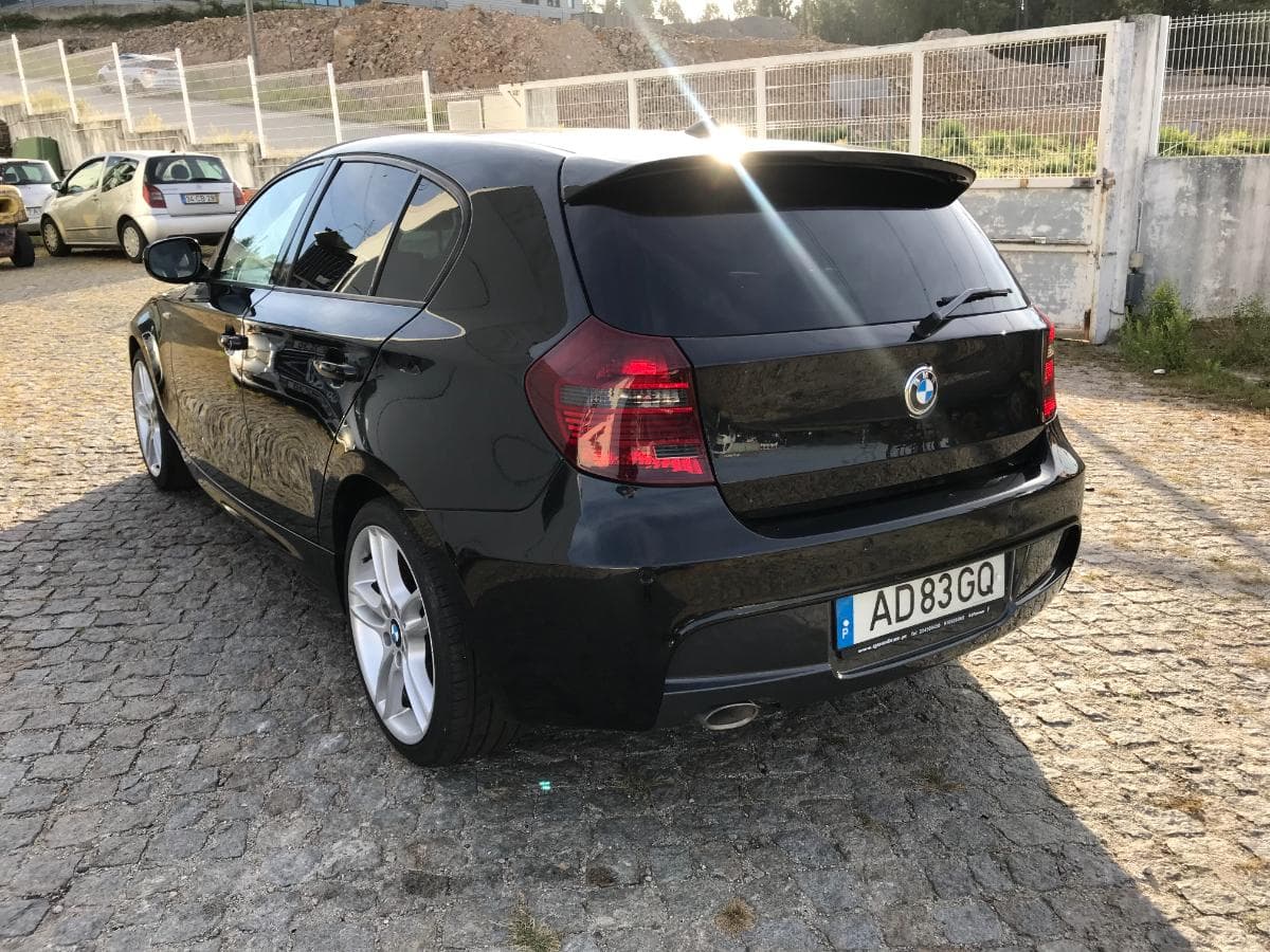 BMW 118D · Ano 2010 — imagen 6