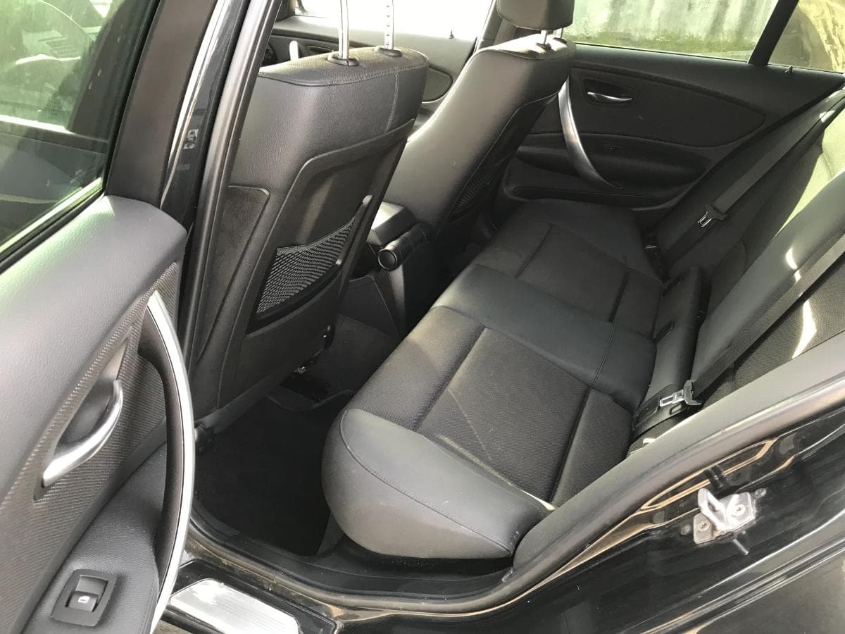 BMW 118D · Ano 2010 — imagen 23