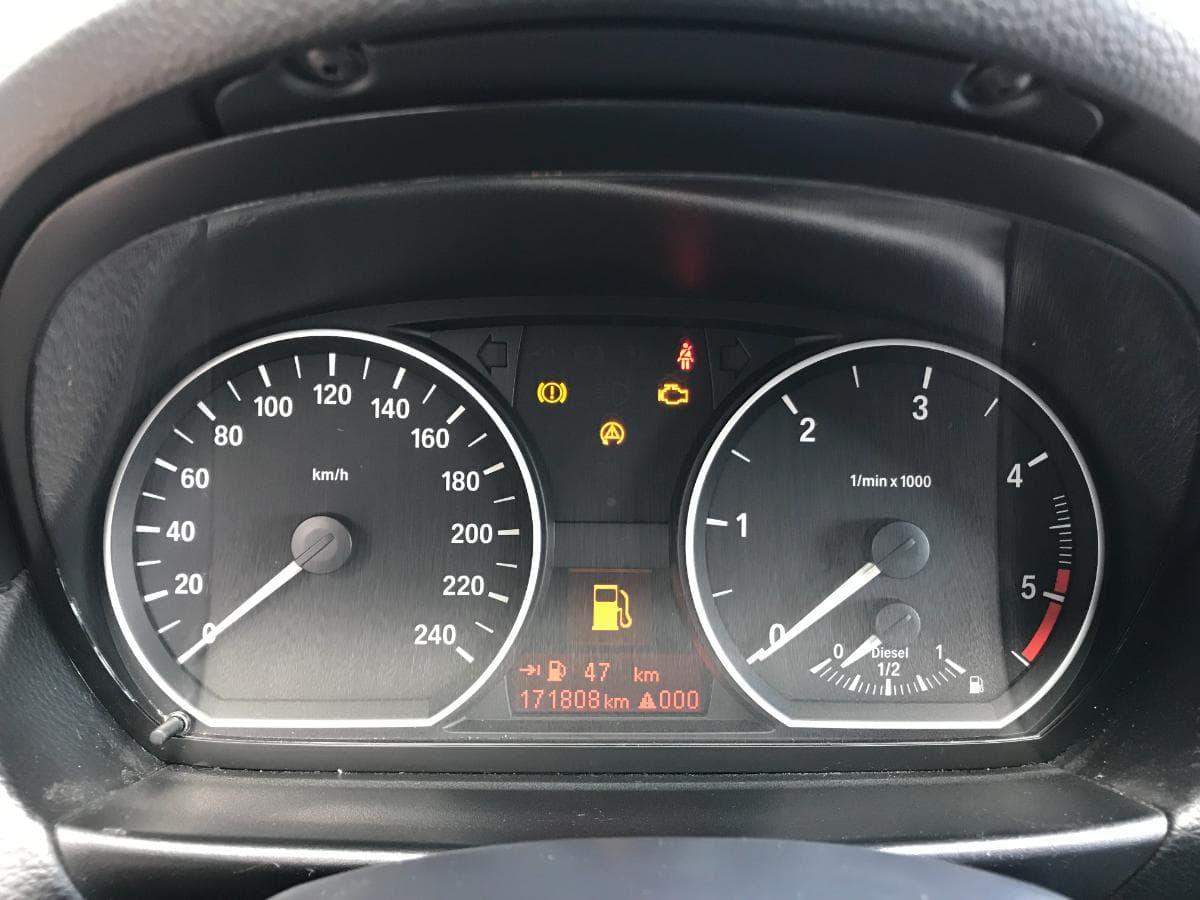 BMW 118D · Ano 2010 — imagen 34