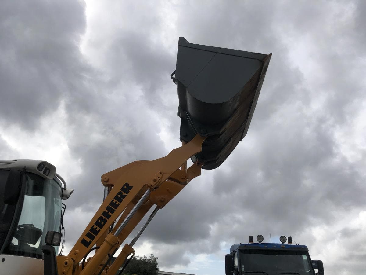 Pá Carregadora Liebherr L538 · Ano 2010 — imagen 16