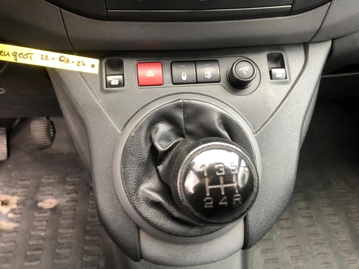 Peugeot Partner · Año 2015 — imagen 28