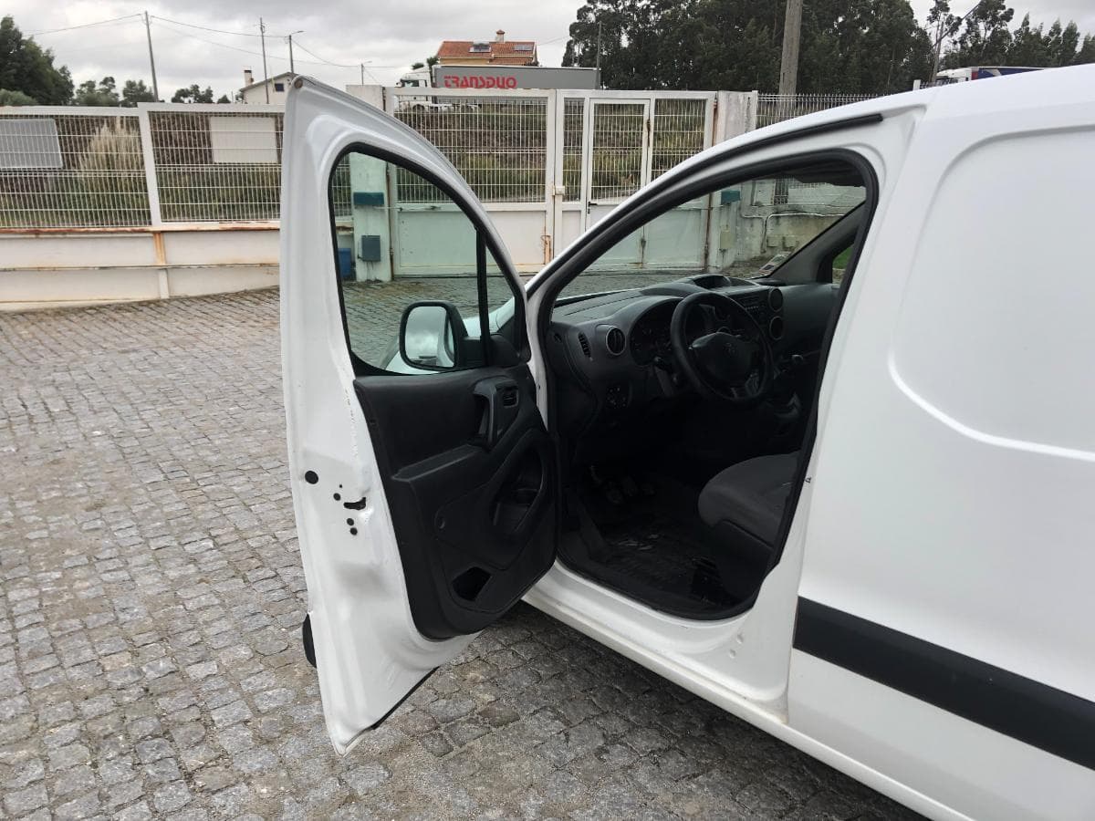 Peugeot Partner · Año 2015 — imagen 21