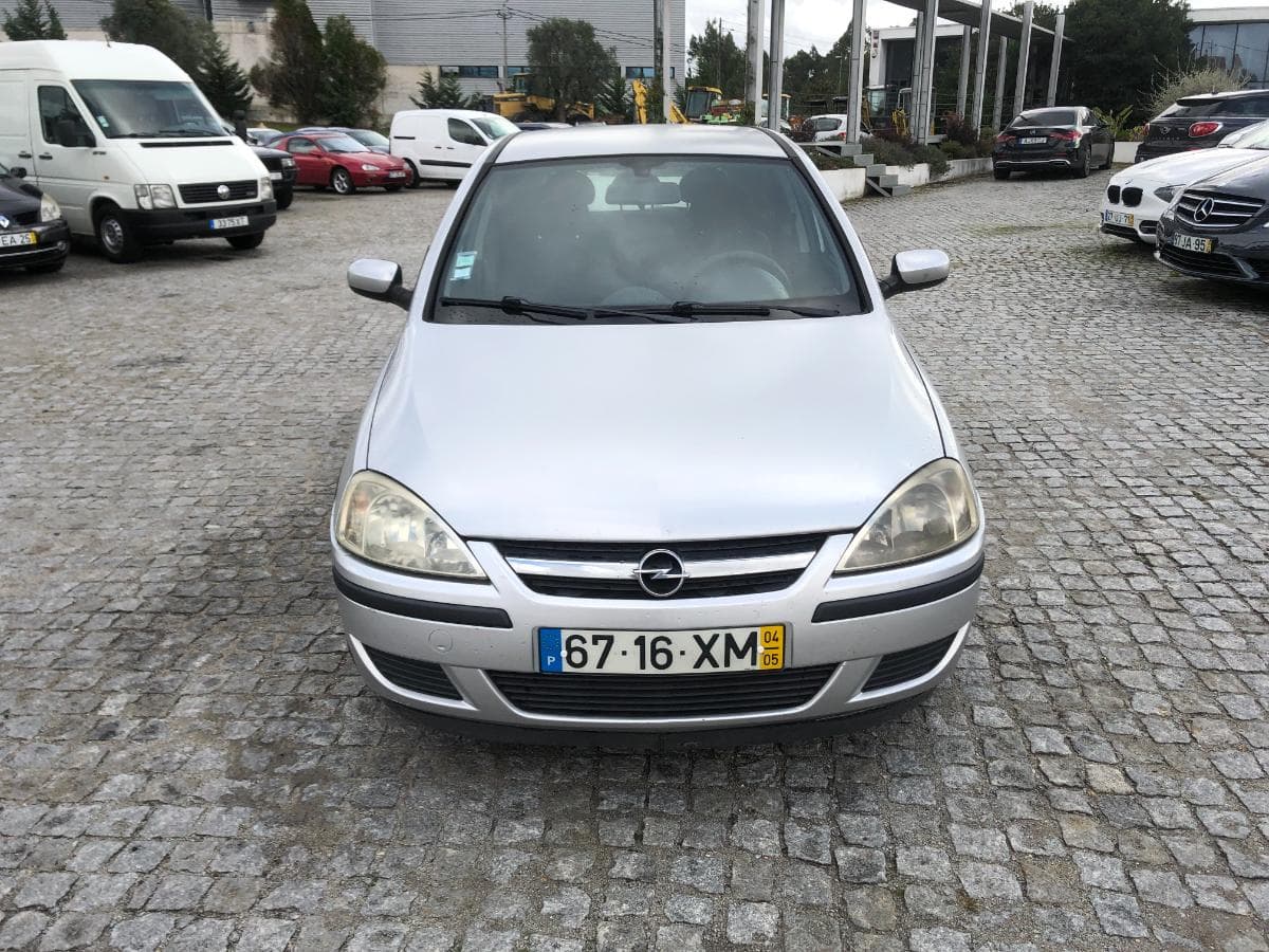 Opel Corsa 1.2 · Ano 2004 — image 3