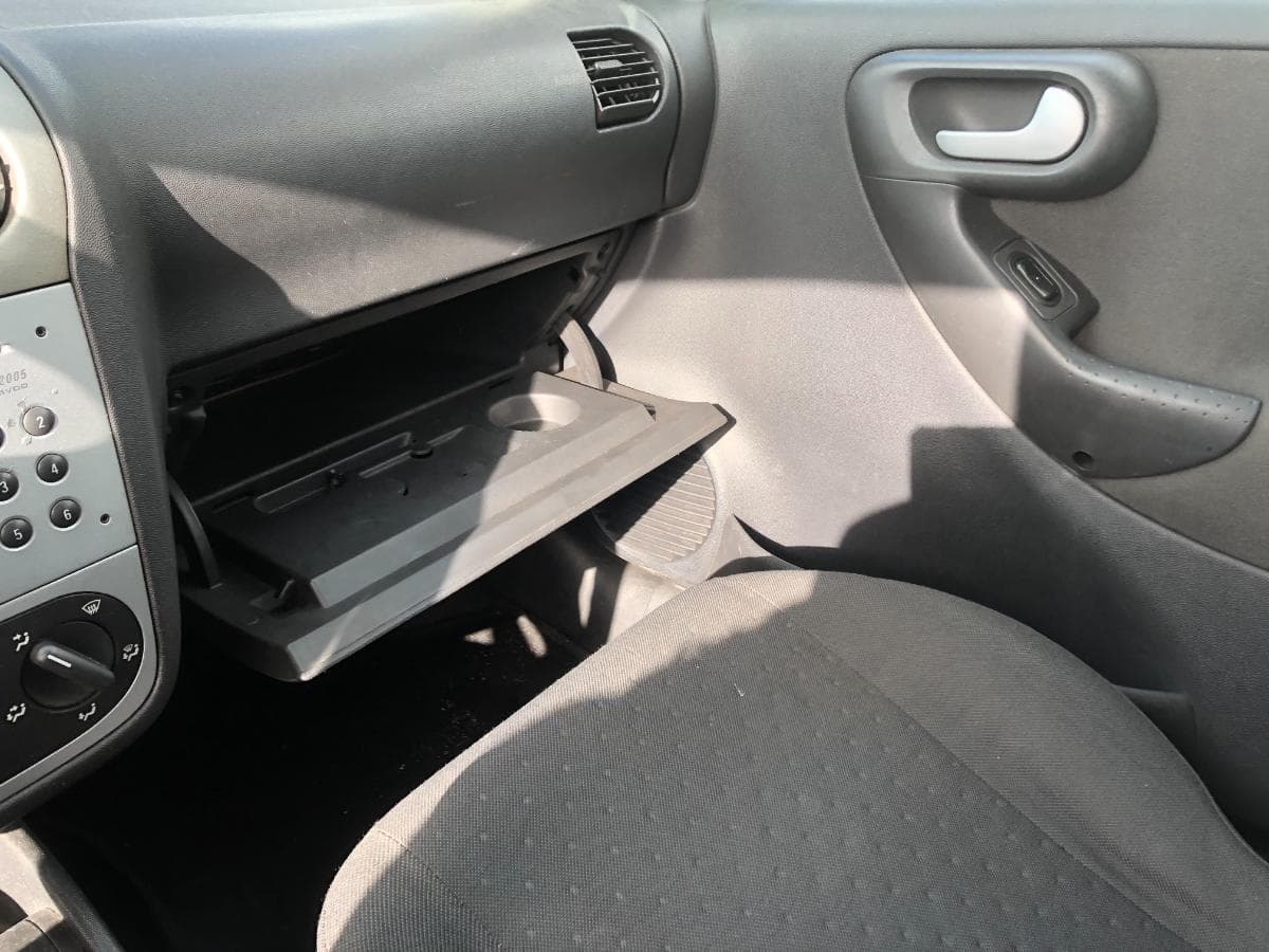 Opel Corsa 1.2 · Ano 2004 — image 35