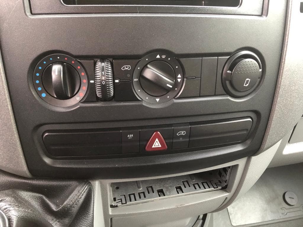 Pronto Socorro Volkswagen Crafter 35 2.5 TDI · Ano 2008 — image 20